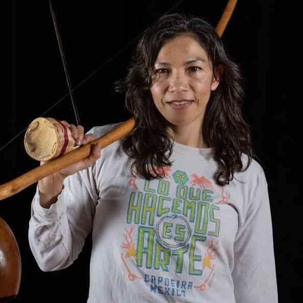 Mestra Rosita Longe do Mar Mexico